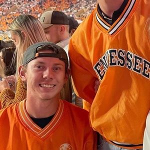 Meet your Posher, Cole